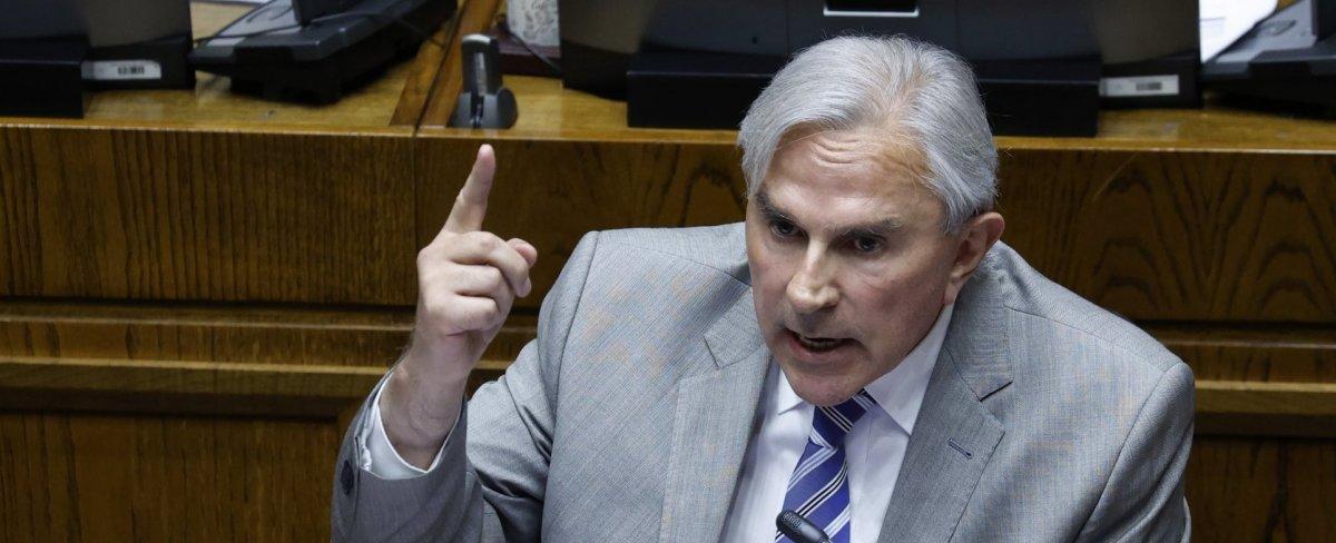 Moreira descarta pacto con Republicanos: "No nos arrodillaremos por una derrota"