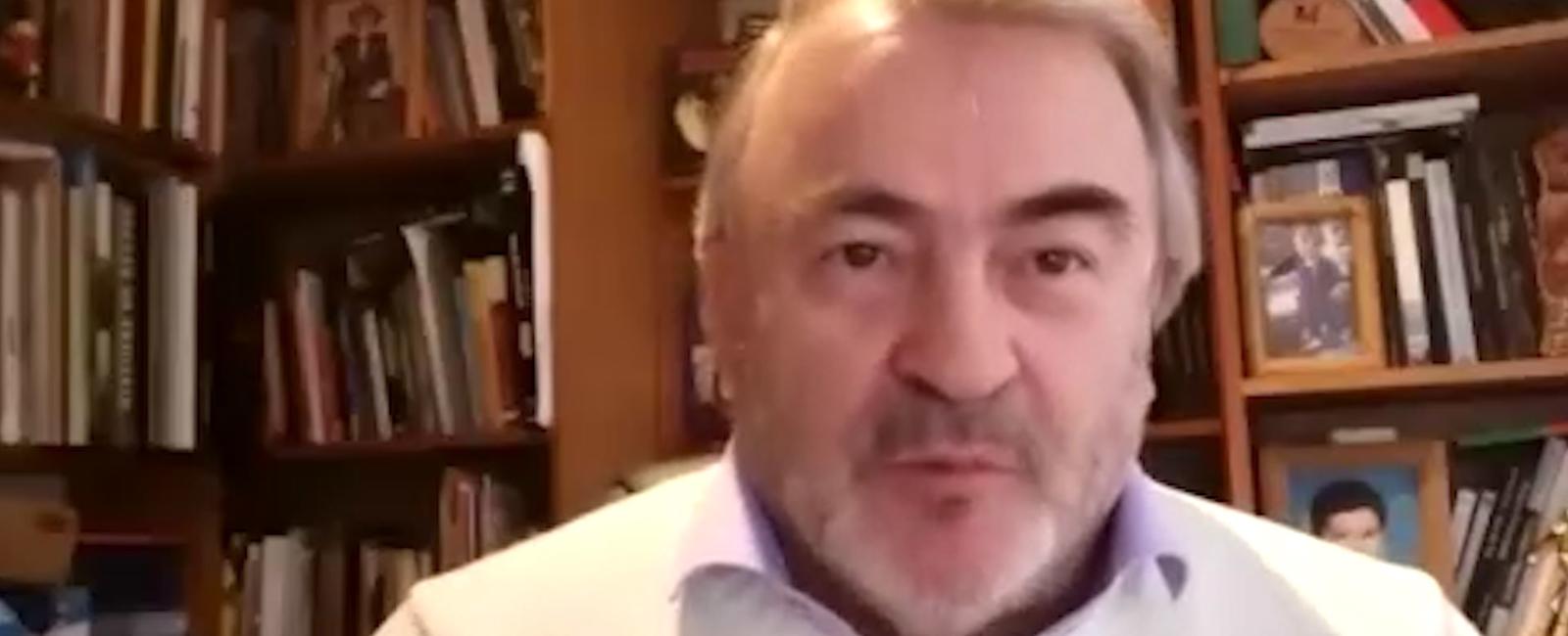 Auth: "El Presidente Boric de esta no sale"