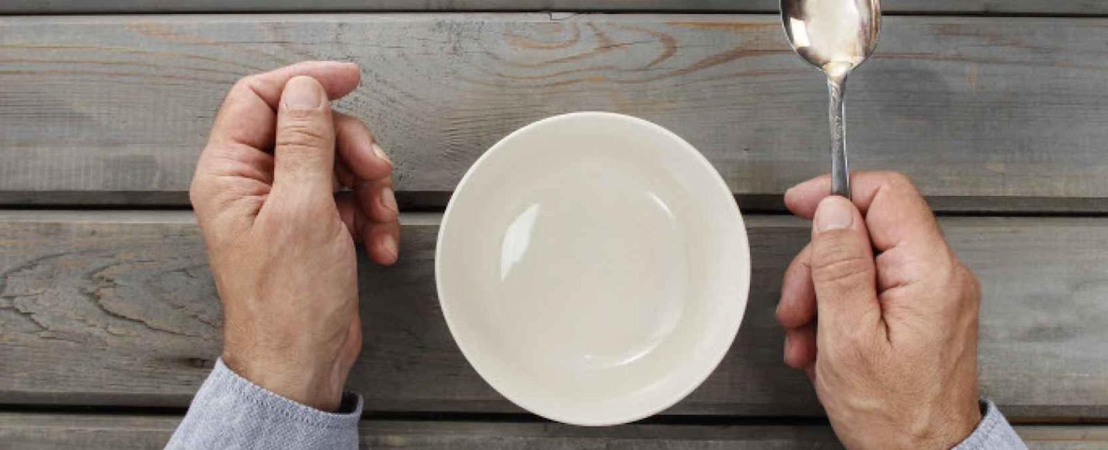 ¿Qué es el ayuno intermitente? - Dapper Magazine