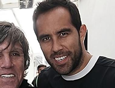 Julio Rodríguez apoya a Bravo por polémicas vacaciones en la Roja