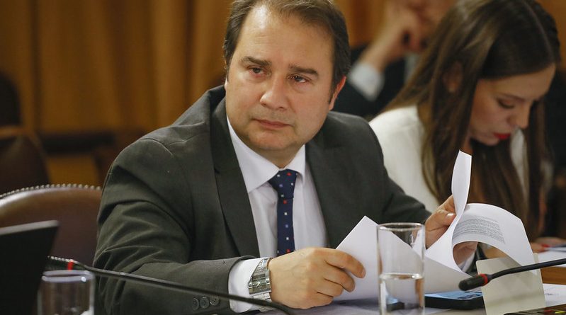 RN cierra la puerta al Presidente Boric por invitación a los 50 años