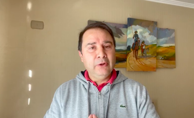 Sauerbaum responde a Boric: “RN no está disponible para firmar ningún acuerdo que se escriba con la mano izquierda”