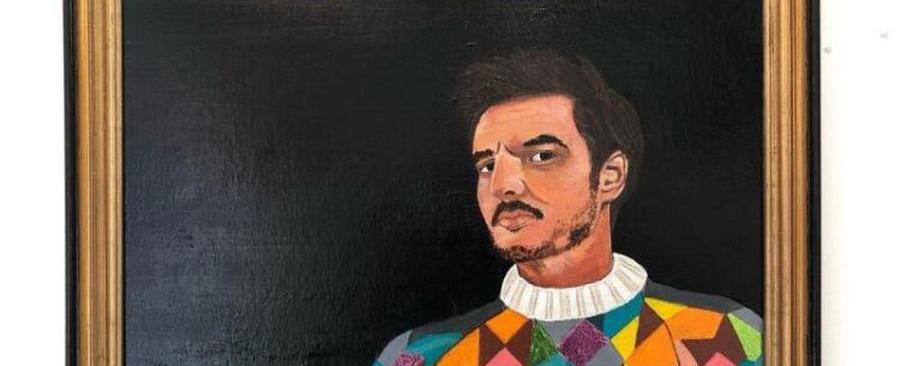 Cómo son las imágenes de la exhibición de Pedro Pascal