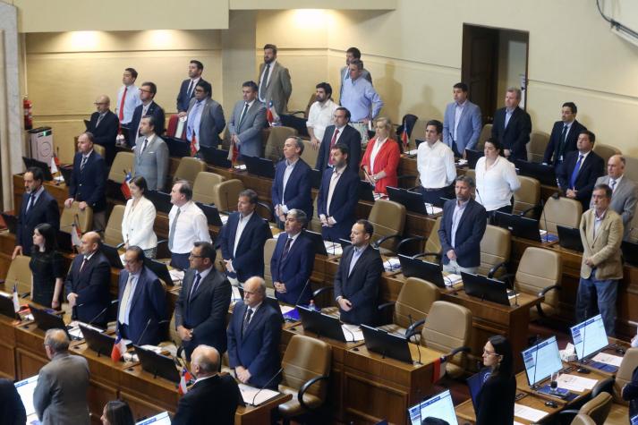 UDI pide al gobierno ofrecer disculpas a Carabineros