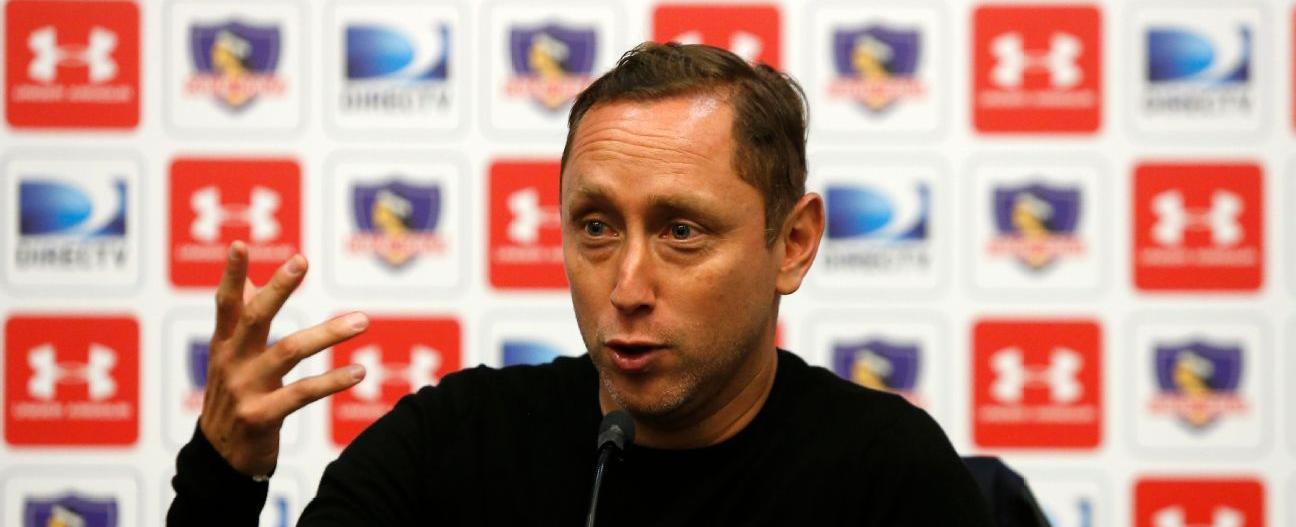 Luis Mena fue oficializado como nuevo entrenador de la Roja femenina