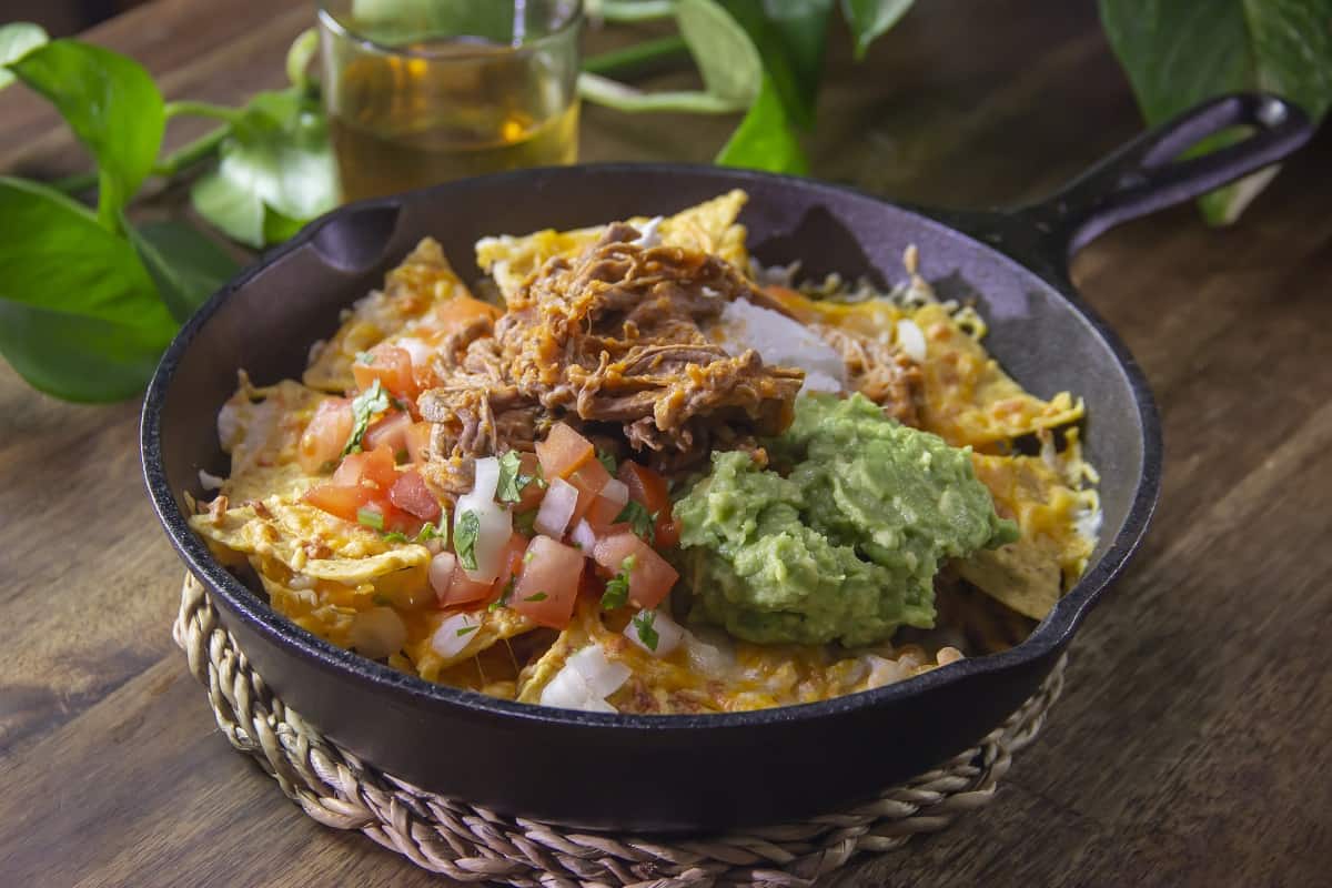 Receta de nachos con carne deshebrada - Comedera - Recetas, tips y consejos para comer mejor.