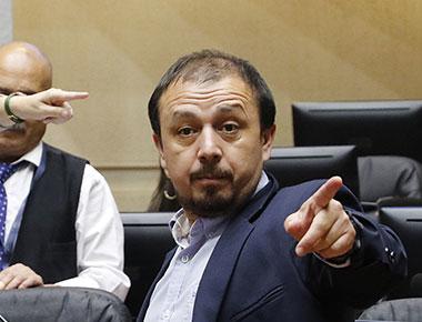 Partido Comunista irá al TC por proyecto alternativo de isapres: PS amenaza con seguir sus pasos