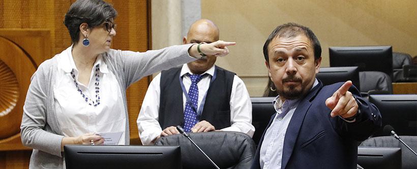 Partido Comunista irá al TC por proyecto alternativo de isapres: PS amenaza con seguir sus pasos