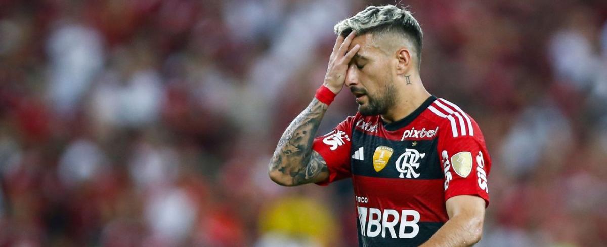 Se preocupa Bielsa: figura de Uruguay se lesiona y será baja ante La Roja en debut de Eliminatorias