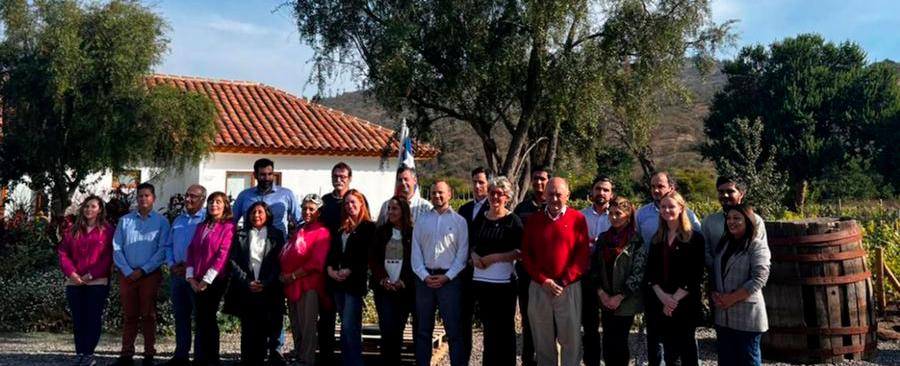 El disciplinado estilo de trabajo de los 22 republicanos que llama la atención en el Consejo Constitucional - La Tercera