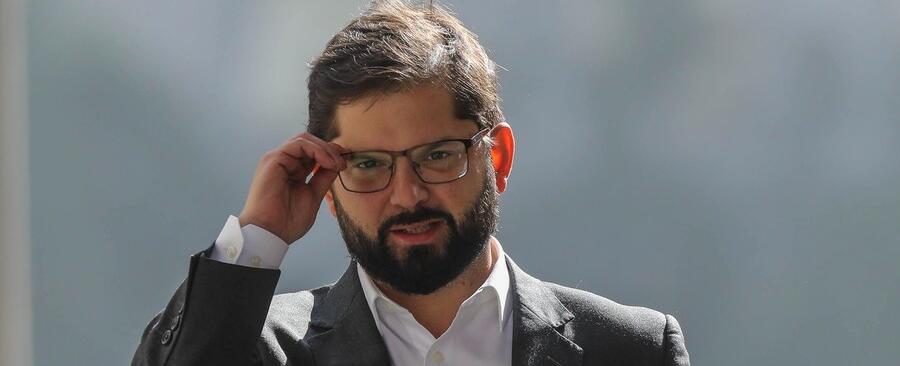 Pdte. Boric encabeza cónclave oficialista en Cerro Castillo tras resultado en elecciones del Consejo Constitucional - CHVNoticias.cl