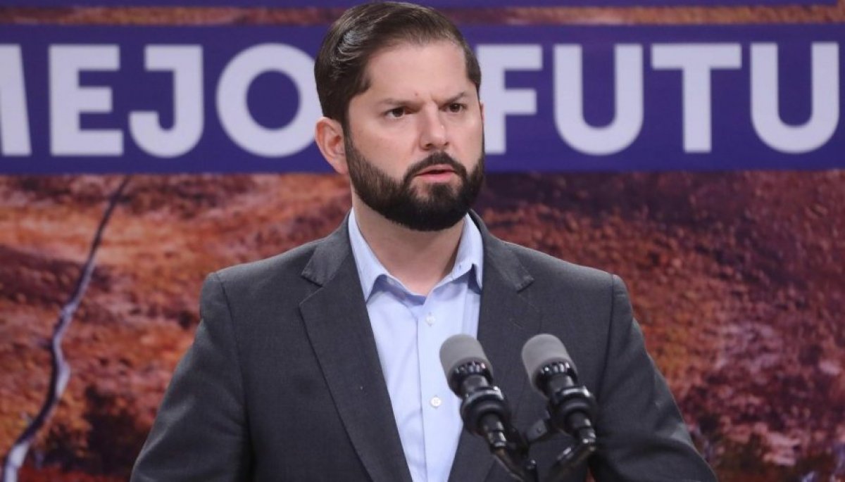 Boric critica a la derecha por Mellado: “Lo que sólo para todos ayer era un delito hoy parece ser un simple error”