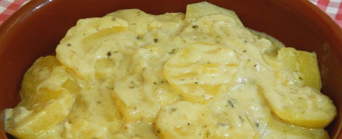 Patatas mayordomo, receta de la abuela súper cremosa (para carnes y pescados)