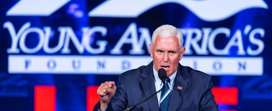 Pence inicia campaña emplazando a Trump: “No creo que nadie que se anteponga a la Constitución debería ser presidente”