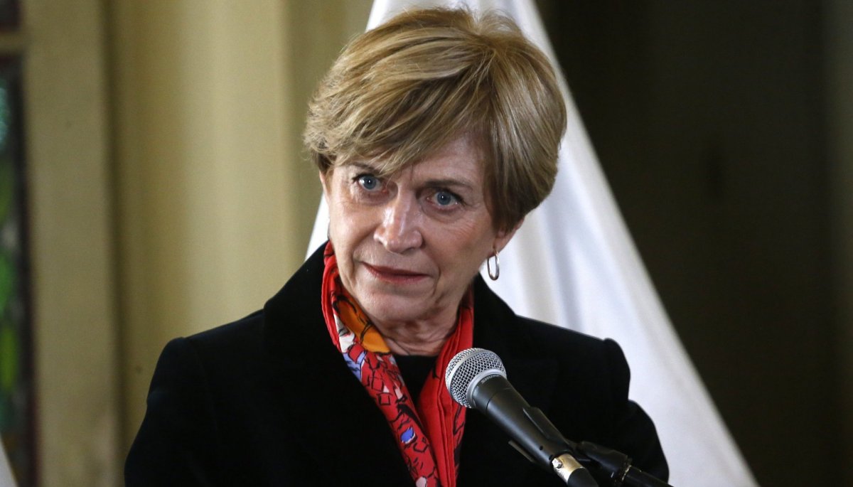 Matthei rechaza futuro memorial del 18 de octubre en Plaza Italia