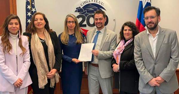 Diputados PS entregan carta dirigida al presidente Joe Biden para que desclasifiquen archivos de Chile entre 1970 y 1994