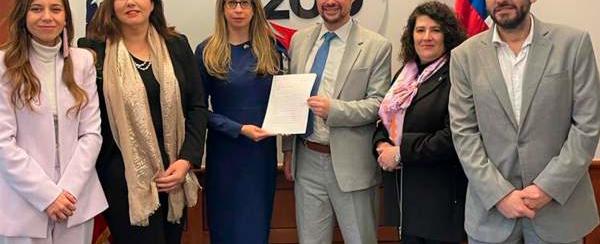 Diputados PS entregan carta dirigida al presidente Joe Biden para que desclasifiquen archivos de Chile entre 1970 y 1994