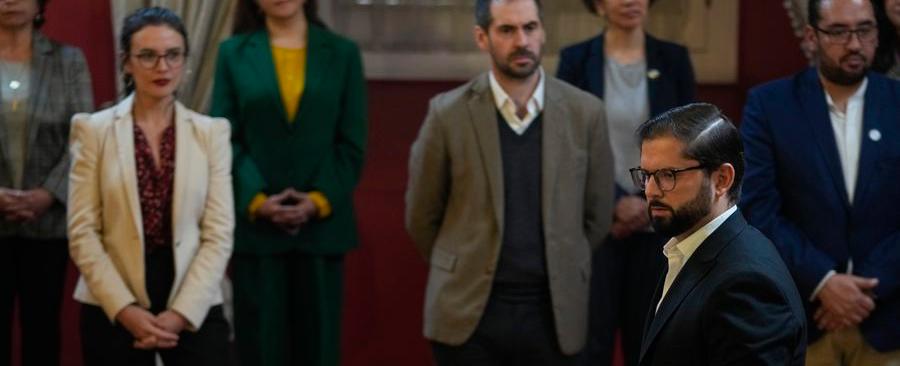 Columna de Luis Larraín: Boric y la soledad del poder - La Tercera