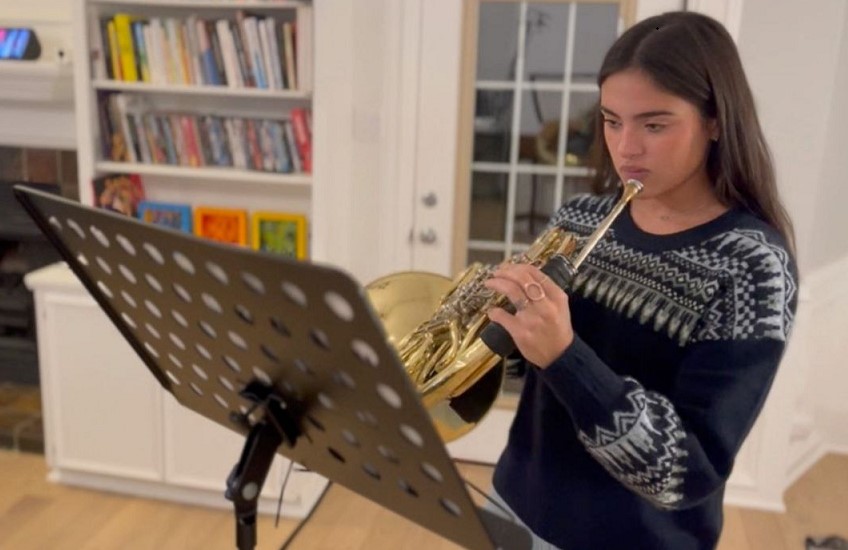 Joven venezolana gana un lugar en prestigiosa orquesta de EE. UU.