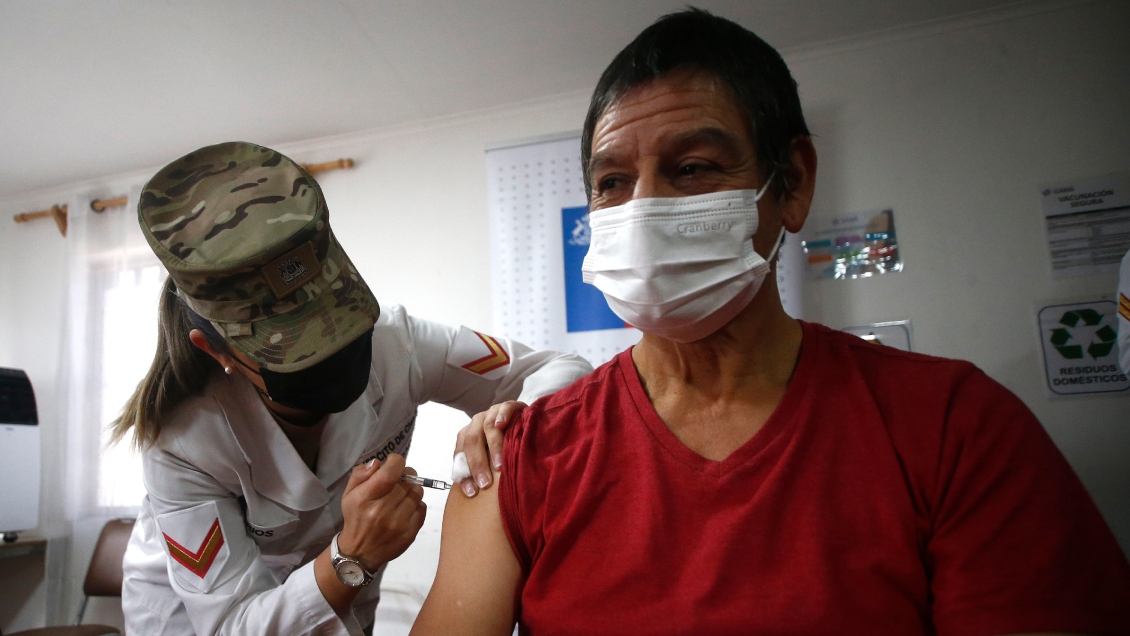 Minsal anunció alianza con el Ejército para reforzar vacunación contra la influenza