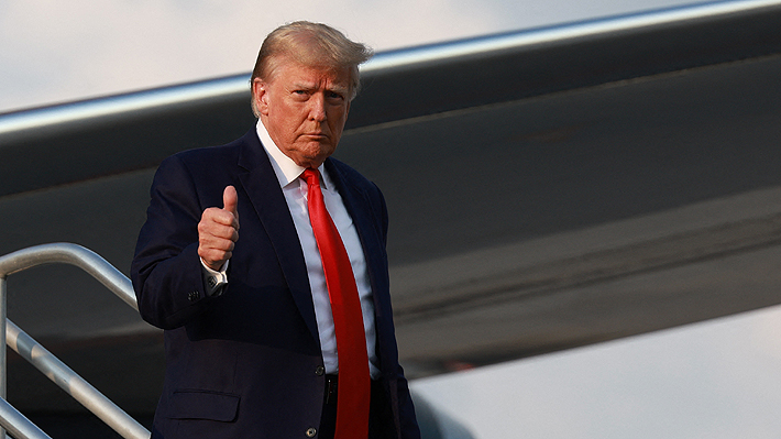 Trump se entrega en cárcel de Georgia para comparecer por intento de manipular elecciones de 2020