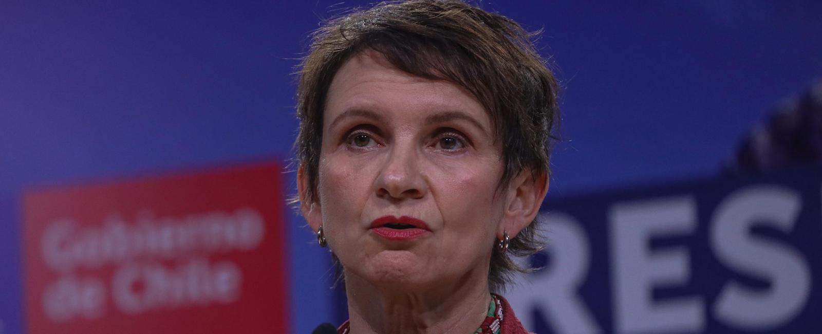 Dos acusaciones constitucionales contra el Presidente, adelantar elecciones y varios mea culpa: los hechos que desmienten a Tohá