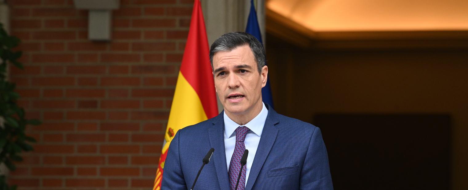 Pedro Sánchez se salta la Constitución: convoca elecciones sin reunir al Consejo de Ministros
