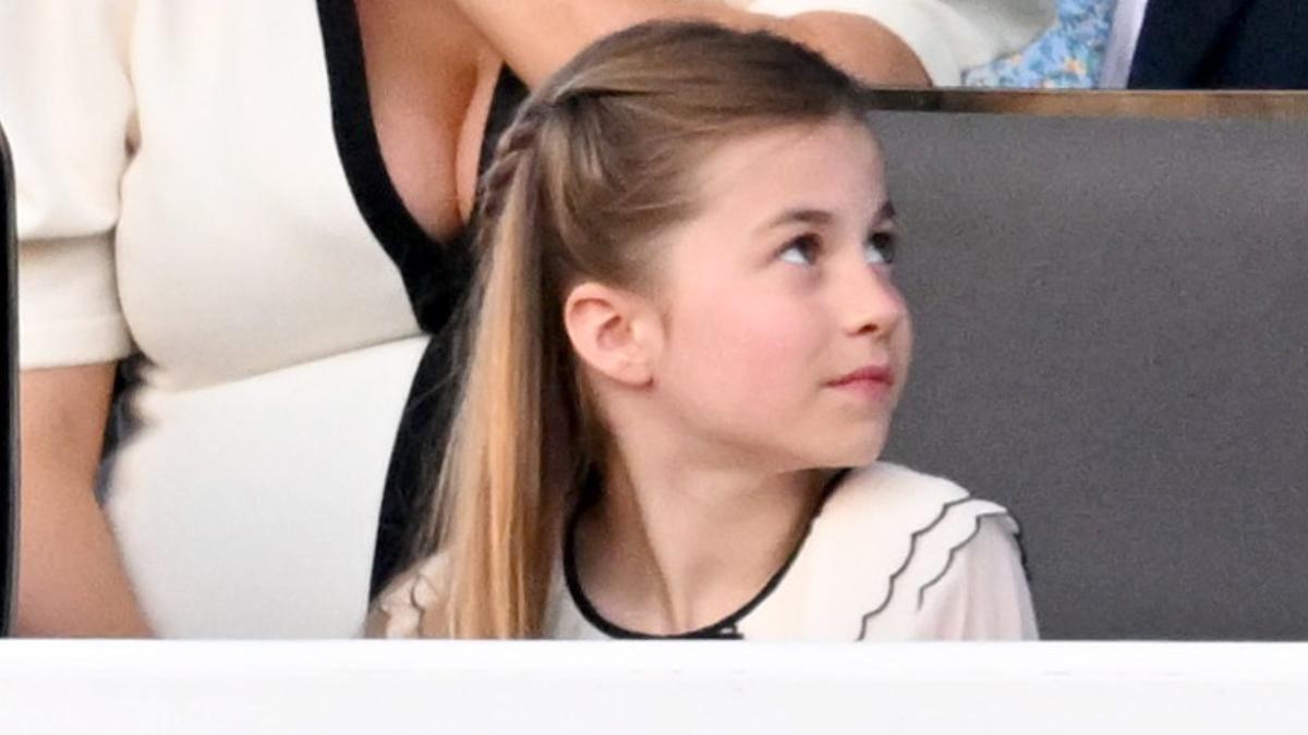 La princesa Charlotte lleva la moda española al concierto de coronación de Carlos III