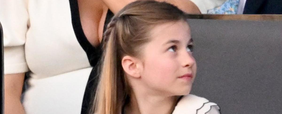 La princesa Charlotte lleva la moda española al concierto de coronación de Carlos III