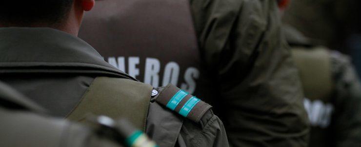 Detienen a 2 carabineros en ejercicio y uno en retiro por cobrar protección a víctimas de banda criminal