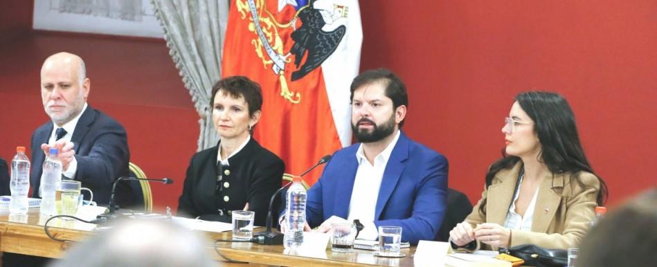 Gobierno anuncia denuncia por grabación y filtración de reunión del Presidente Boric con parlamentarios