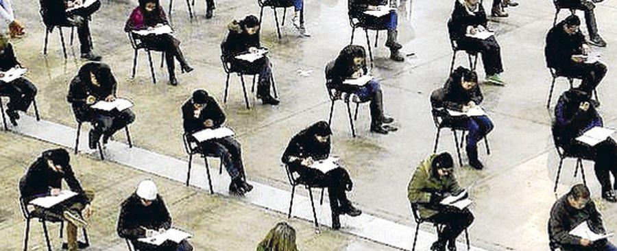 Fin de la alerta sanitaria: Minsal alarga ejercicio de 2.348 médicos sin Eunacom - La Tercera