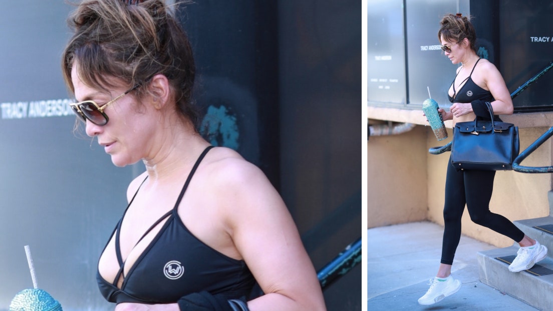Jennifer Lopez muestra un bralette, leggings y tenis para hacer ejercicio