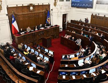 Bancada UDI arriesga sanciones tras enviar carta que adjudica delitos a Jackson por robo al Mindeso