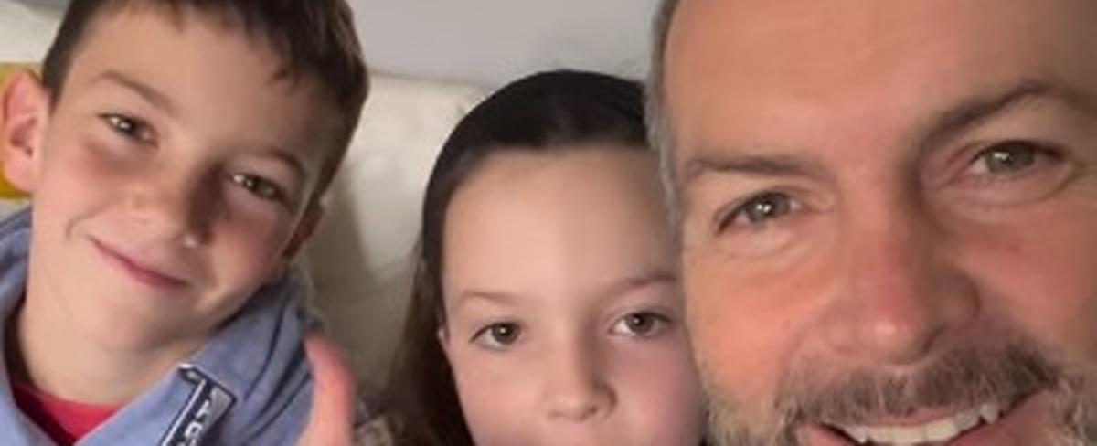 Cristián Sánchez preocupó a seguidores de redes sociales tras publicar foto en una camilla