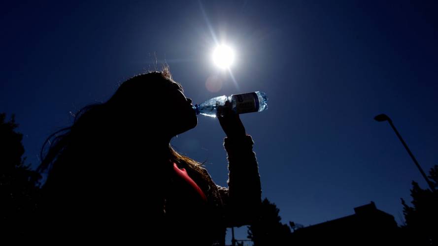 ¿Qué debemos hacer para detener el calentamiento global? | Video | 13.cl