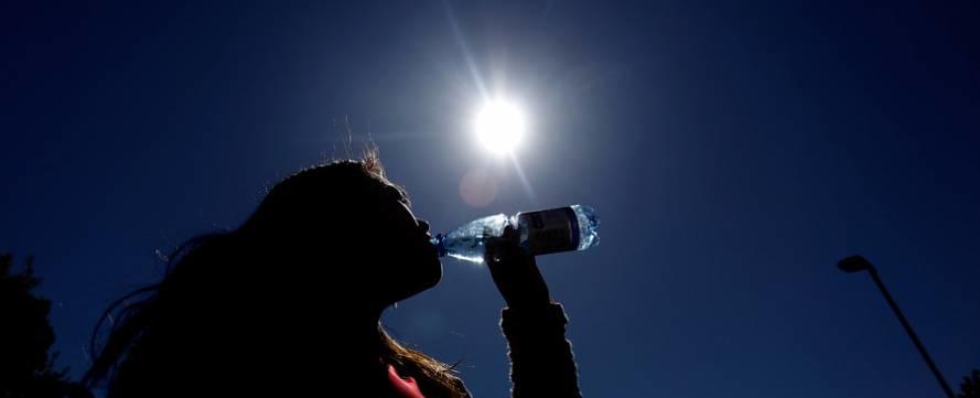 ¿Qué debemos hacer para detener el calentamiento global? | Video | 13.cl