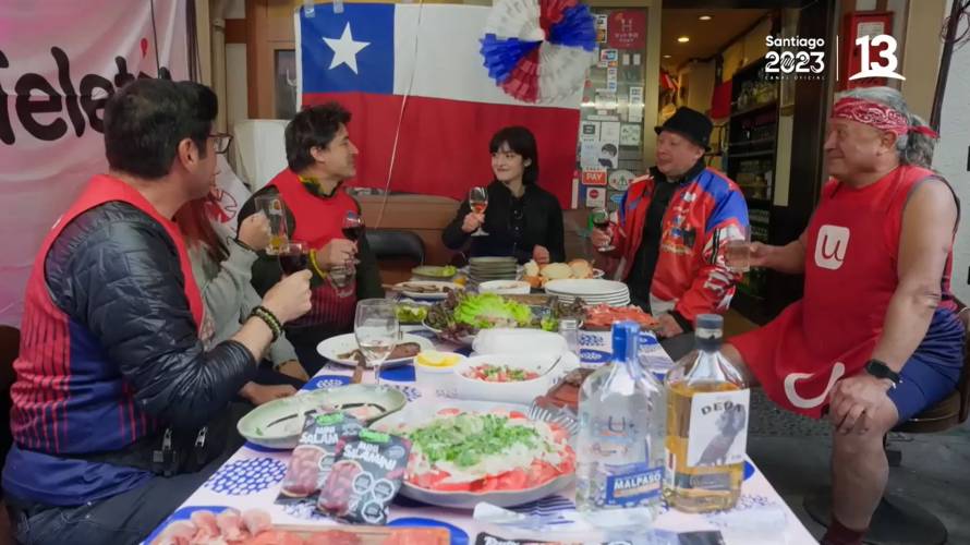 ”Hagamos un salud por Chile”: Los ”Socios” visitaron el único restaurante chileno en Japón