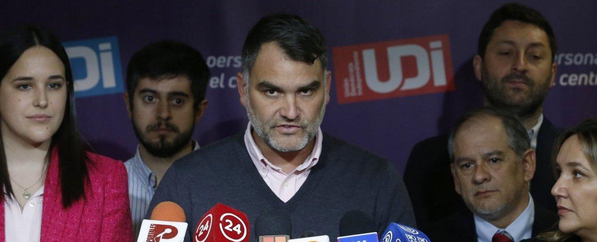 UDI presentó abogados por Caso Convenios y apuntó a revisar otros ministerios
