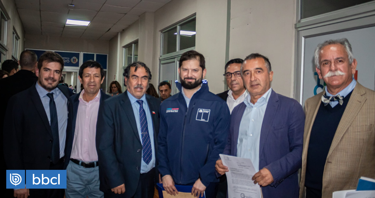 Alcaldes entregan carta a Boric pidiendo instalación de base militar en límite entre Tirúa y Carahue