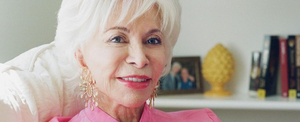 Isabel Allende en portada de revista Vogue por lanzamiento de novela sobre migración forzada: “Uno no se adapta” - CHVNoticias.cl