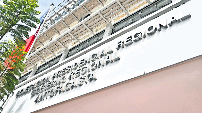 Antofagasta: Propuesta de limitar reelección de gobernadores genera intenso debate a casi un año de las elecciones