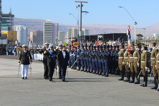 Iquique | Al Igual Que El Año 2019 Con Piñera, Este Año Con Boric Tampoco Hubo Público En Desfile A Las Glorias Navales
