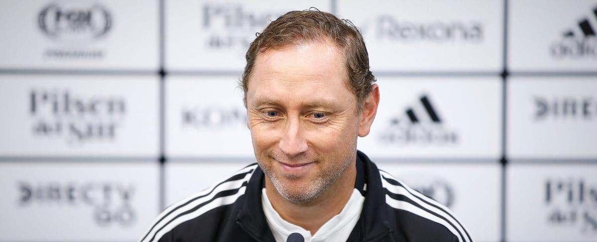 Hay acuerdo: Luis Mena será el nuevo técnico de la Roja Femenina