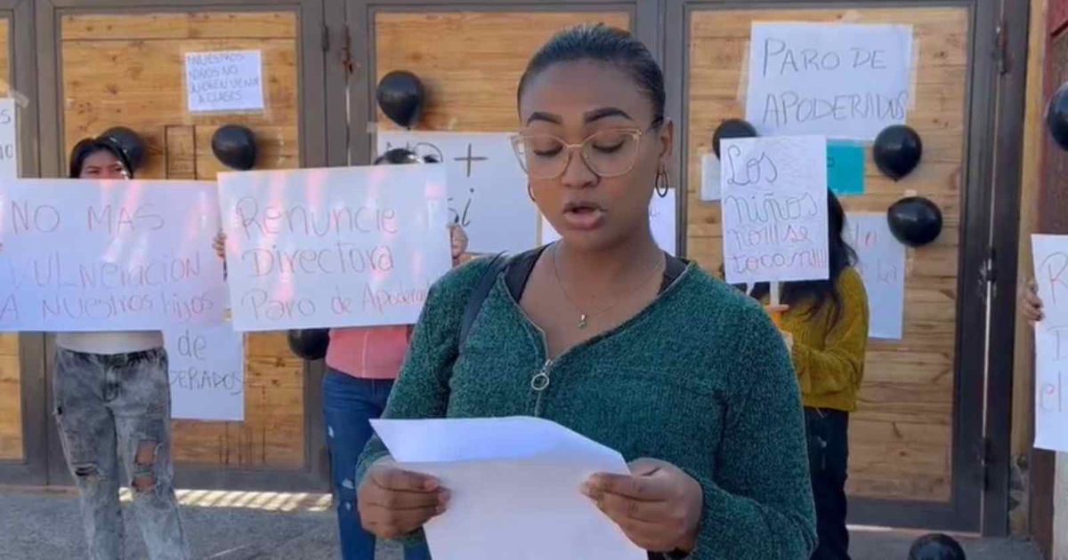 “Se vieron obligadas a mostrar el pecho”: acusan vulneración sexual tras operativo de salud en escuela de Antofagasta