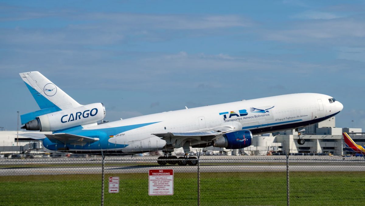 Bolivia: Exportan mediante avión 9.300 kilos de madera para el mercado de Estados Unidos - PortalPortuario