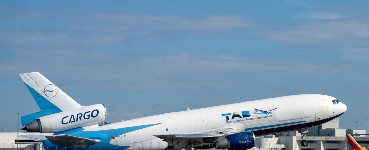 Bolivia: Exportan mediante avión 9.300 kilos de madera para el mercado de Estados Unidos - PortalPortuario