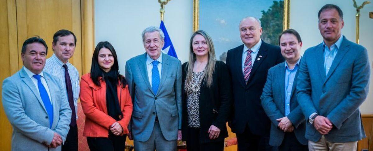 Diputados RN piden a Cancillería revisar los tratados con Bolivia en medio de crisis migratoria