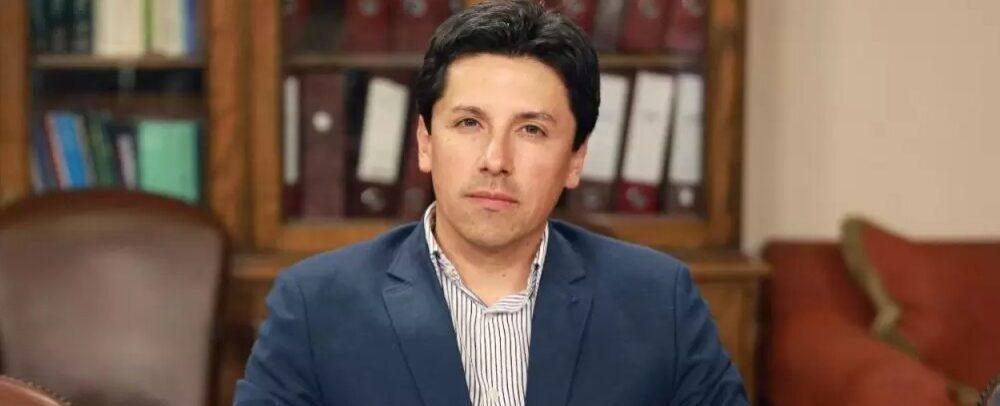 Padre del diputado Mauro González (RN) se adjudicó cuatro licitaciones en la municipalidad de Ancud por casi 300 millones de pesos