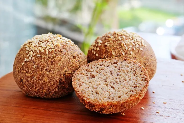 Receta de pan keto de harina de almendras